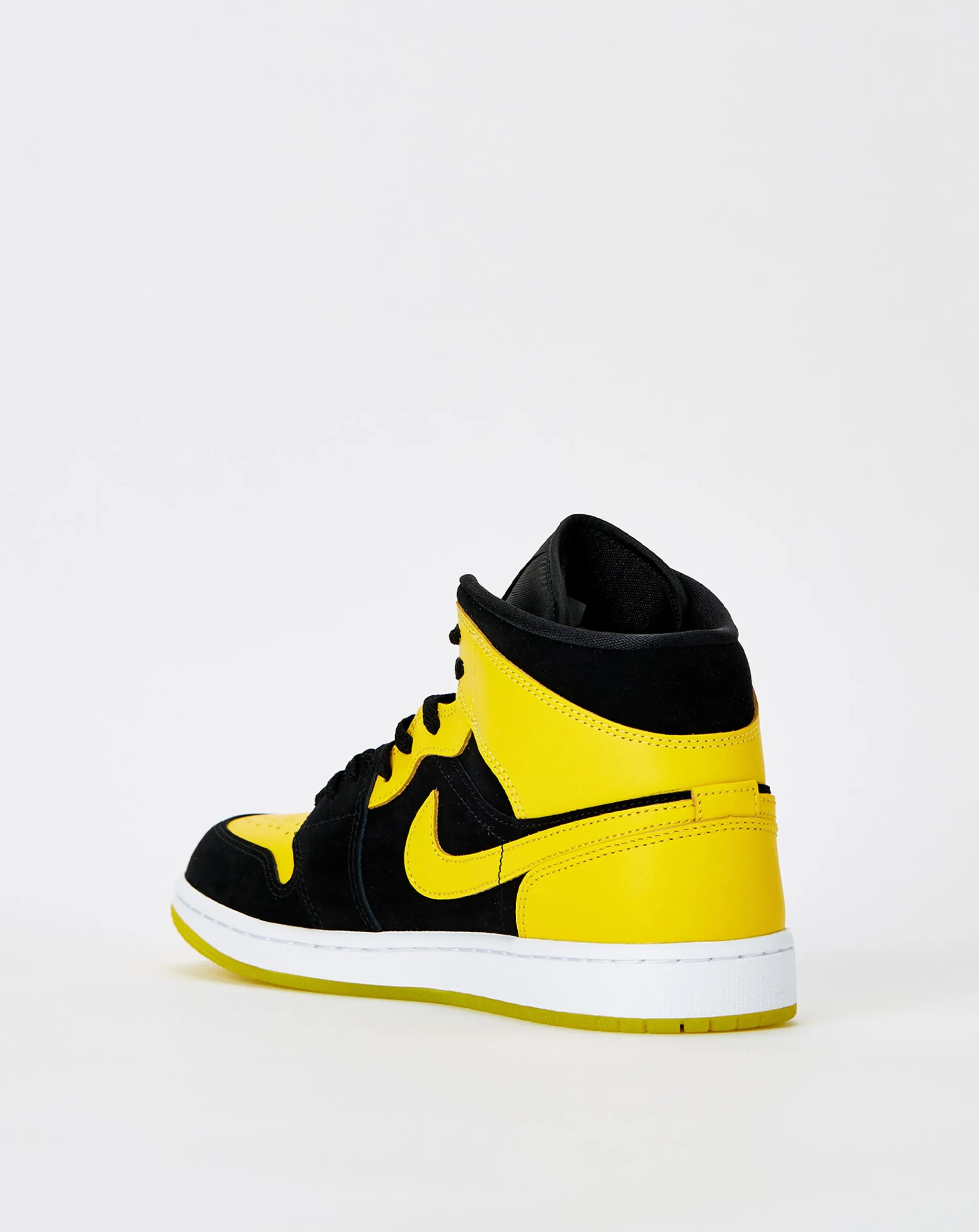 Air Jordan 1 Mid SE