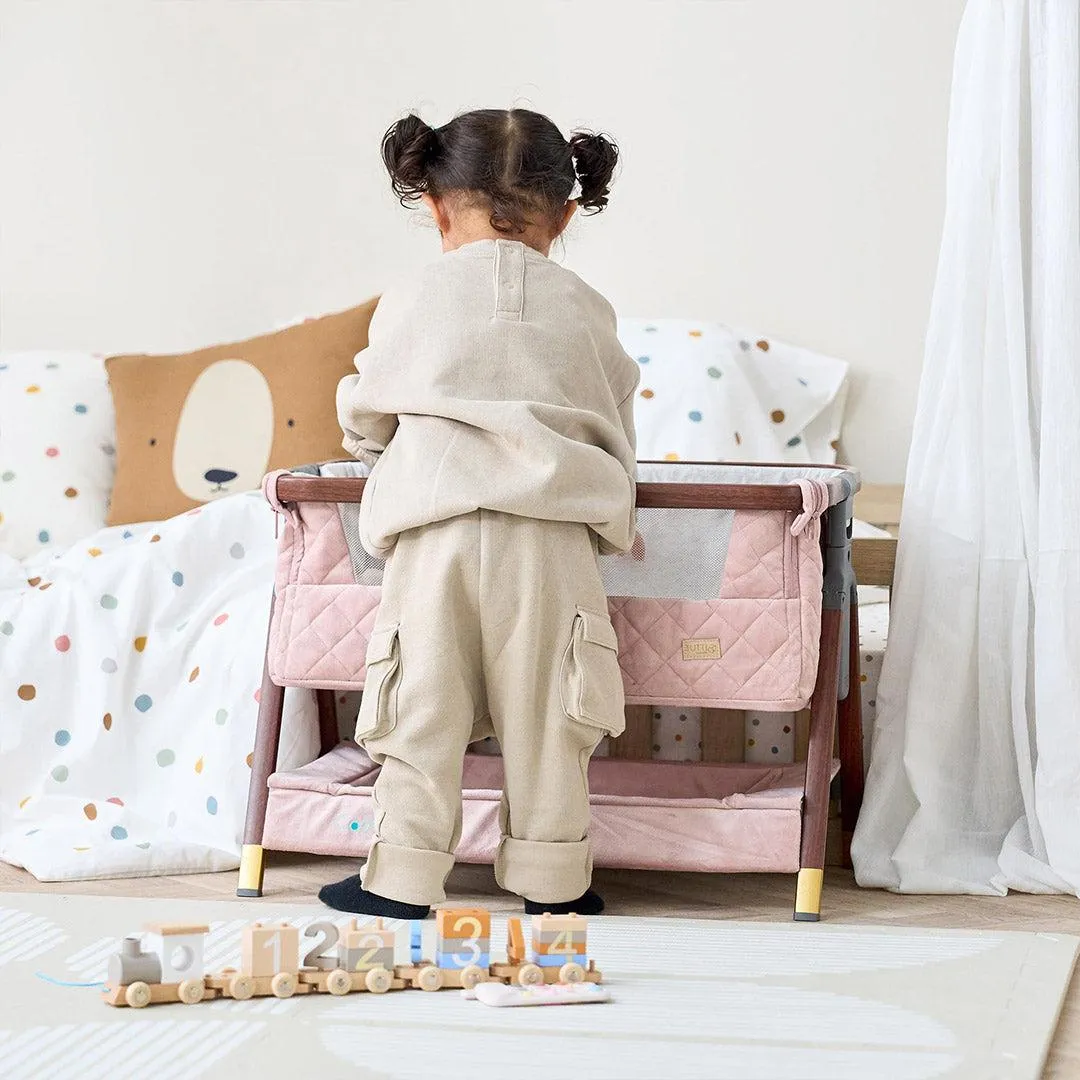 Tutti Bambini Cozee Luxe Mini Me Crib - Walnut/Blush