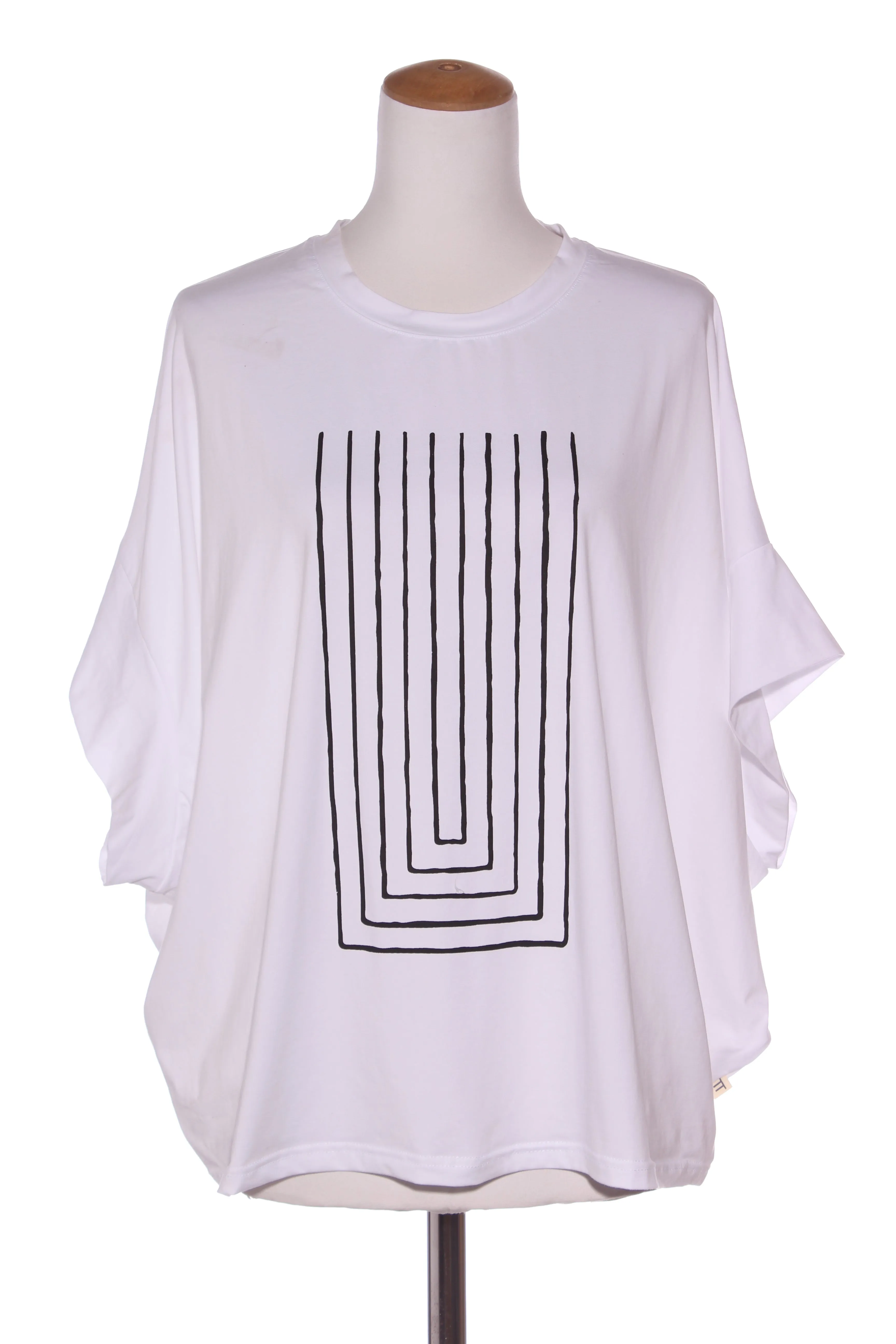 TWO BY TWO (LN) Mady top - White lines print! 16